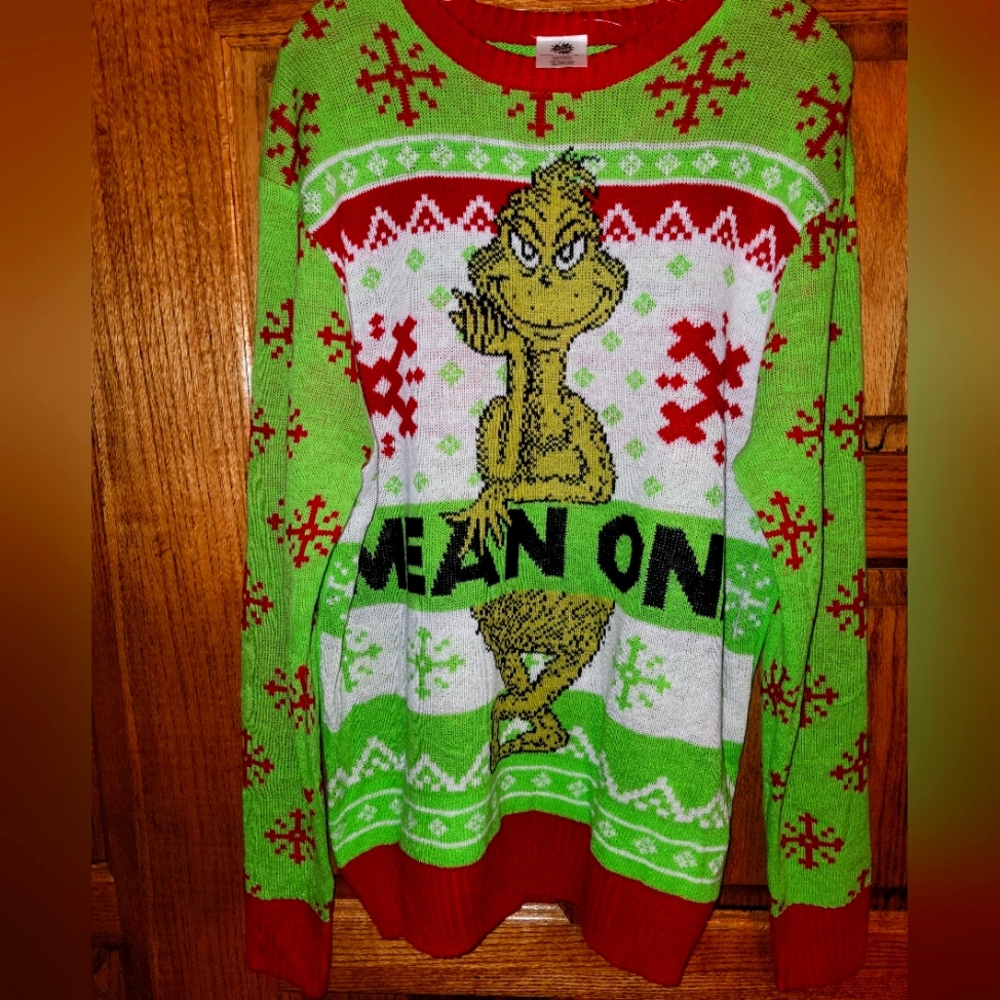 Offers welcome ! NWOT GRINCH CHRISTMAS SWEATER XL
